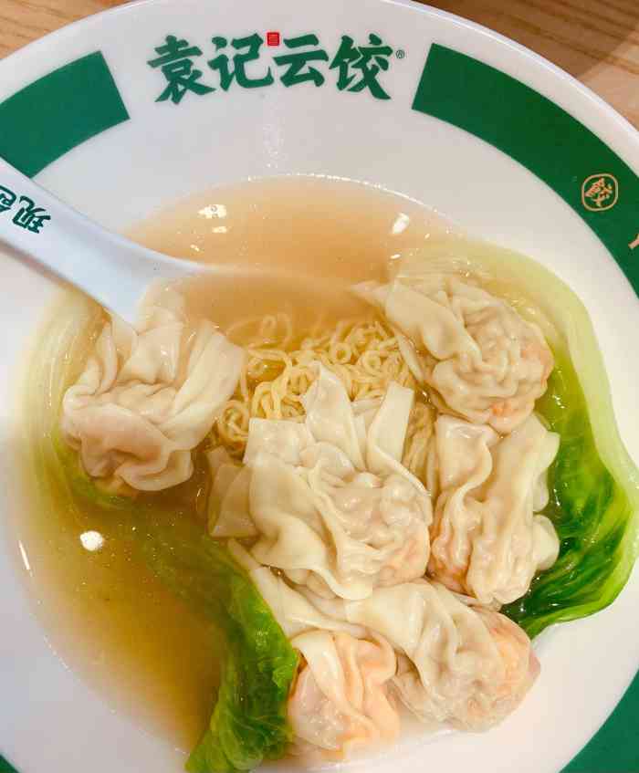 袁记云饺，云吞吃出蚯蚓，开除店长