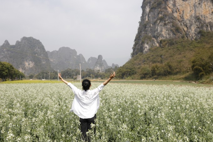 李现徒步鱼子西