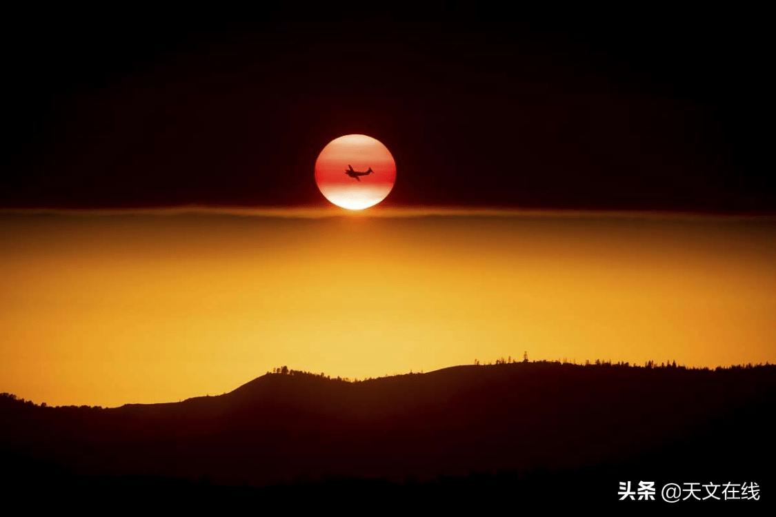 太阳活动与宇宙能量之谜，耀斑与太阳黑子的关系揭秘