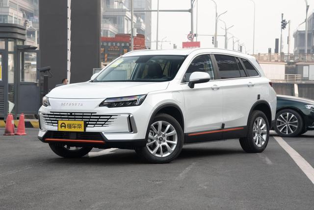 赛力斯油电混合SUV7座，引领未来出行的理想车型